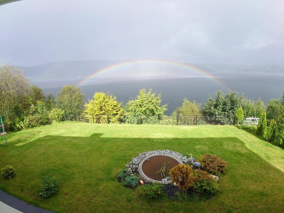 Bergen Sunrise Apartment - Self Check In - Free Parking Екстер'єр фото