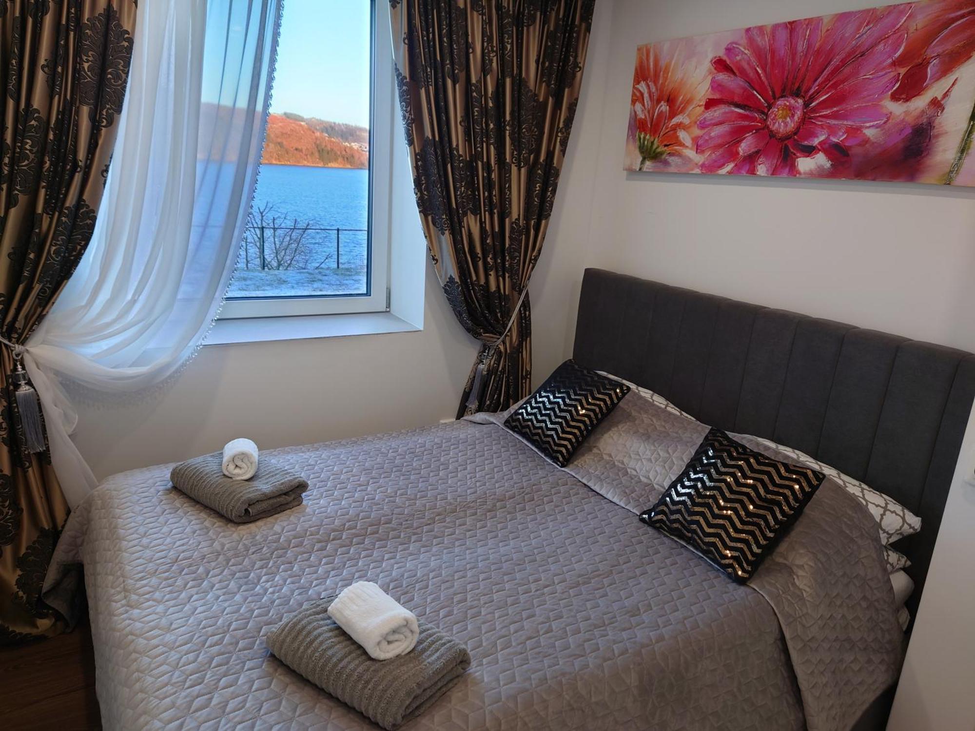 Bergen Sunrise Apartment - Self Check In - Free Parking Екстер'єр фото